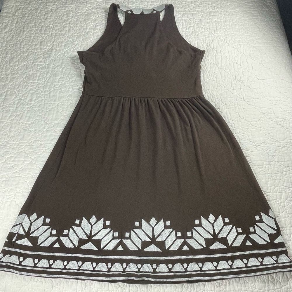 💖5/$25 Inc International Concept Brown Embroidered Tribal Detail Dress Size M - Picture 8 of 12